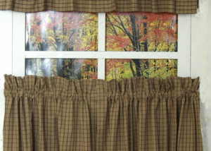 Dunroven House - Valance